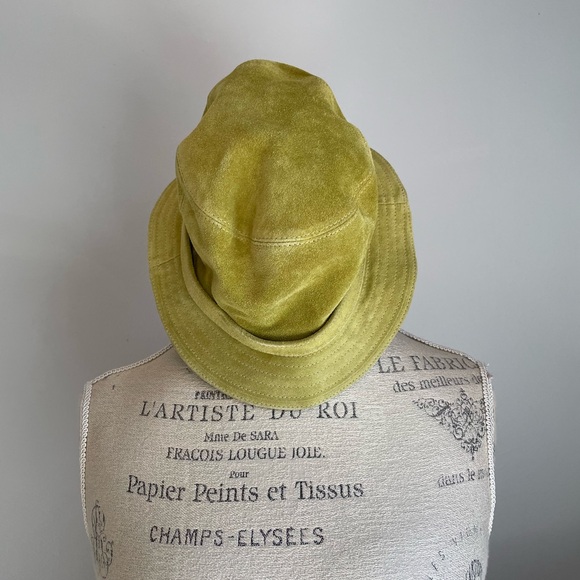 Burberry Hat - Picture 5 of 7